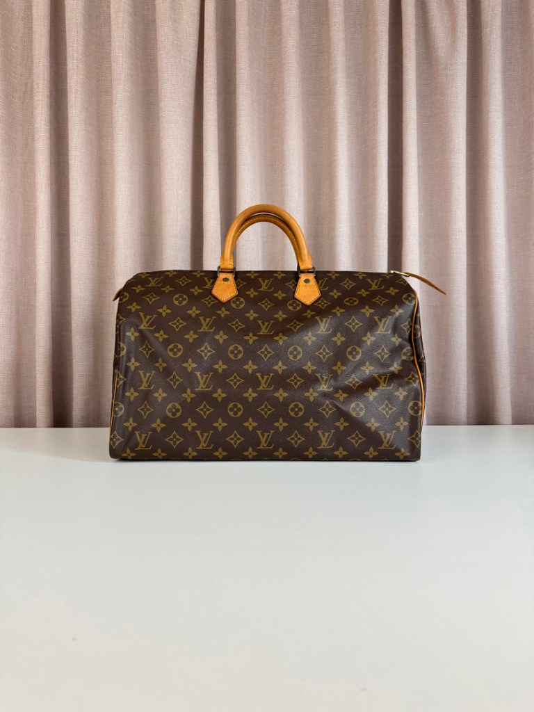 Louis Vuitton Speedy 40 - Get Your Designer Bag
