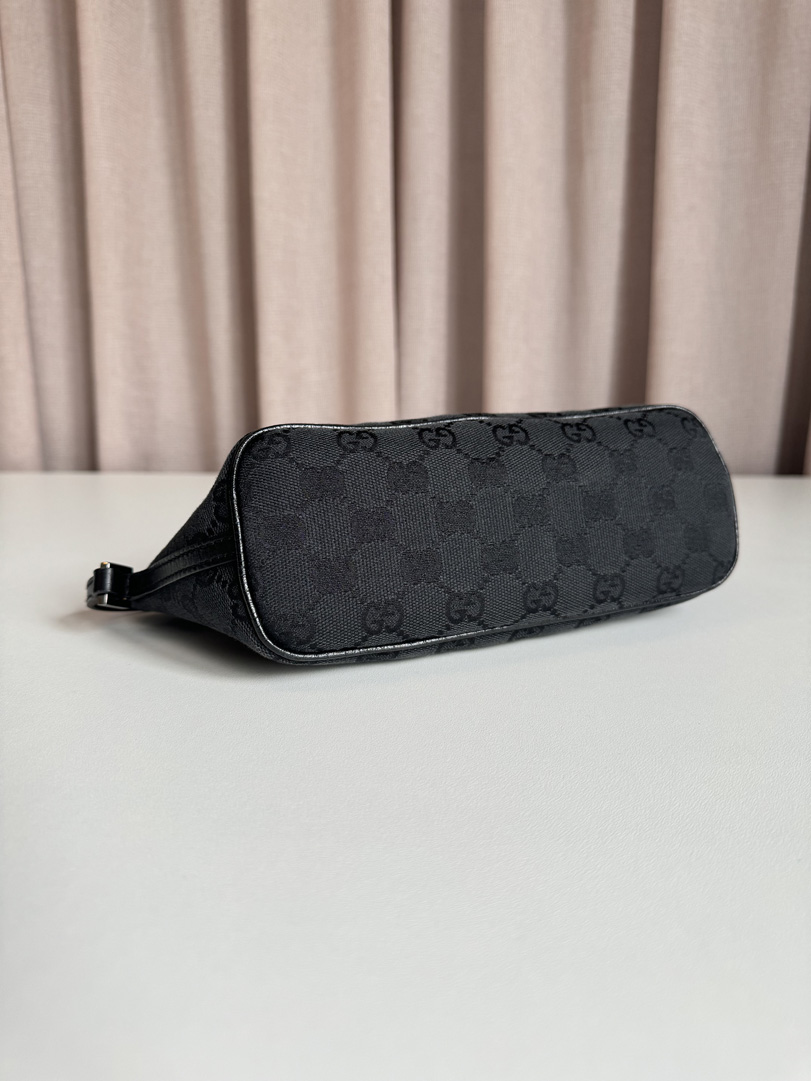 Gucci Boat Bag Black