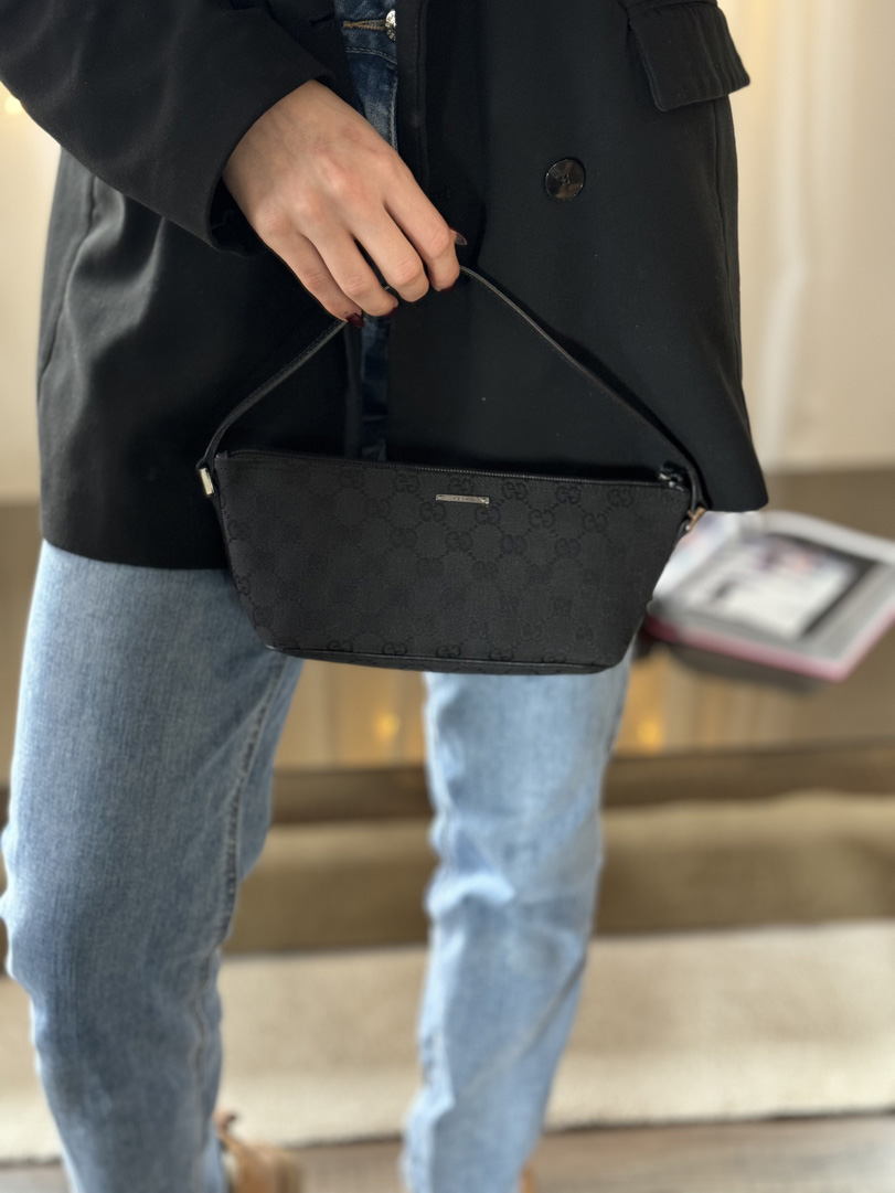 Gucci Boat Bag Black