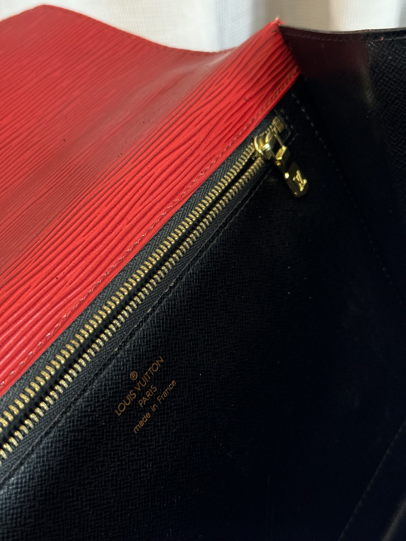 Louis Vuitton Monceau Red