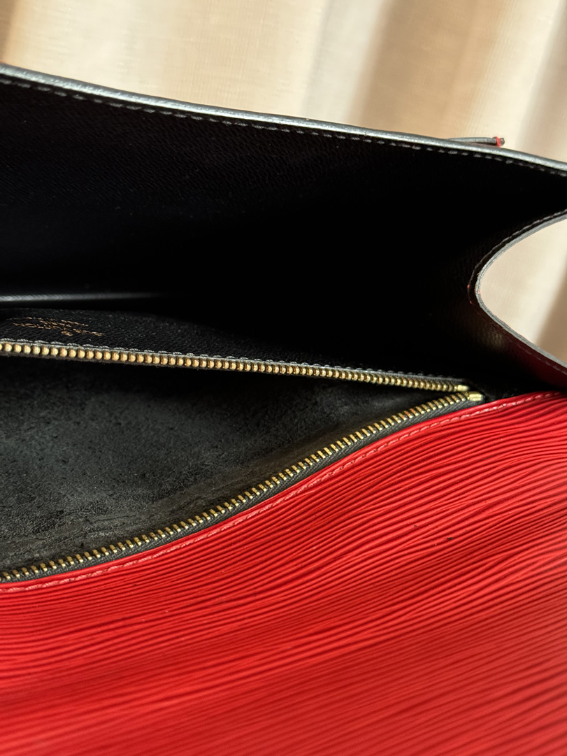 Louis Vuitton Monceau Red