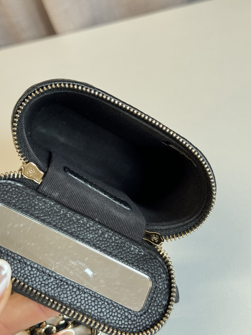 Chanel Vanity Caviar