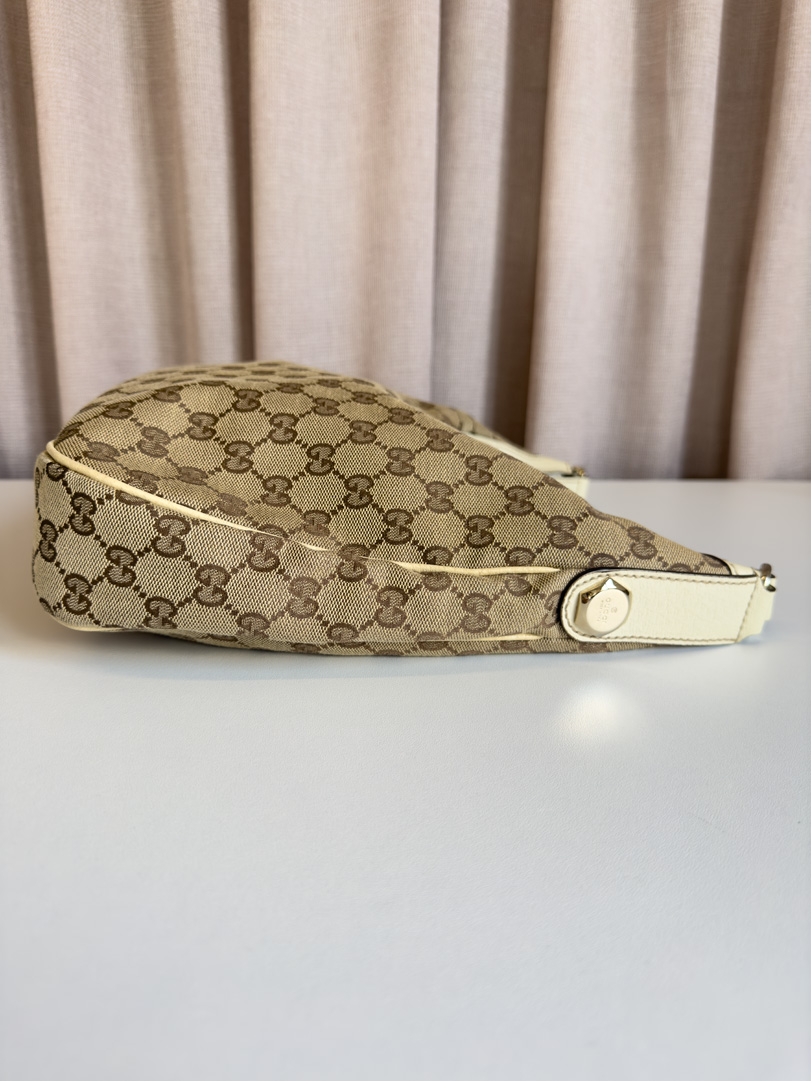 Gucci Hobo GG Canvas Bag - Image 9