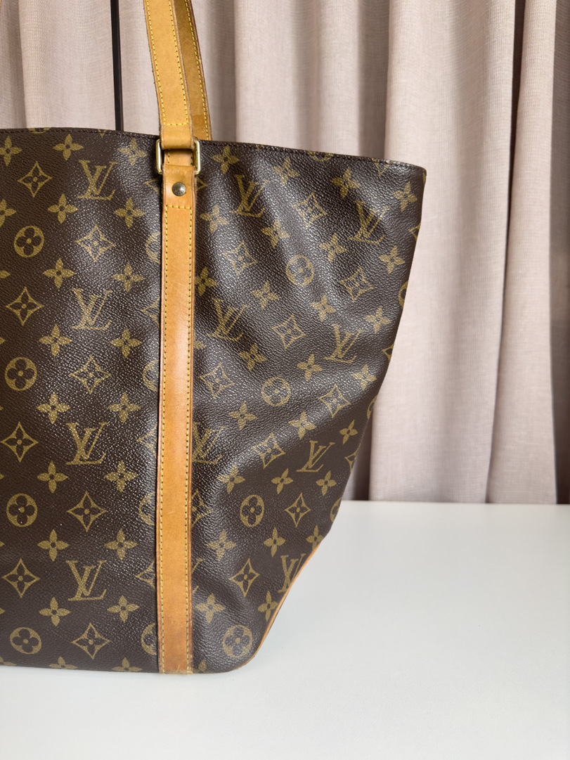 Louis Vuitton Monogram Tote - Image 3