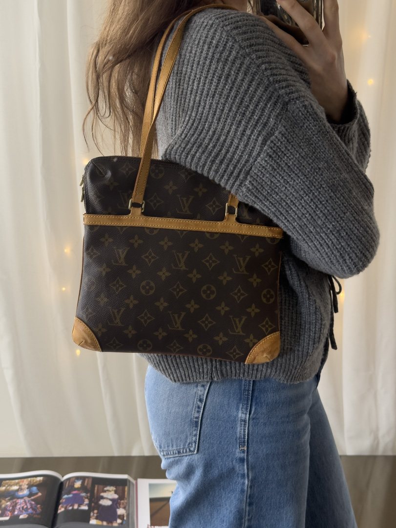Louis Vuitton Coussin GM
