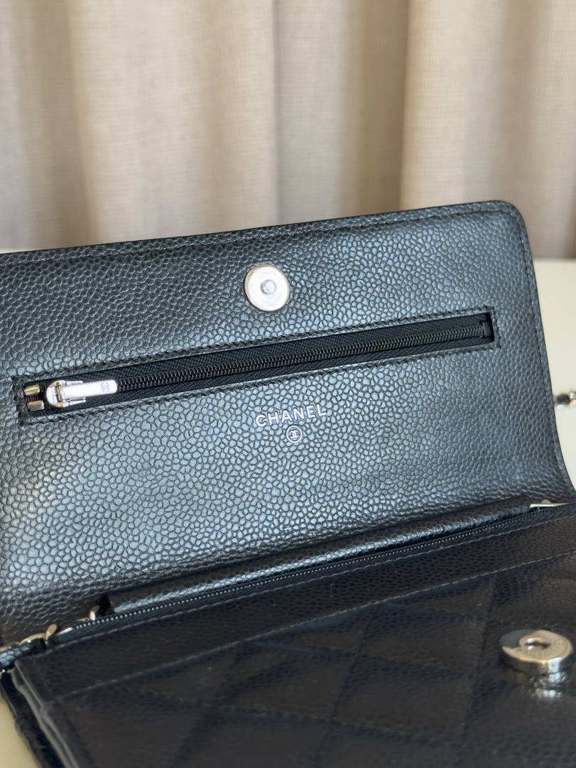 Chanel Wallet on Chain - Image 10