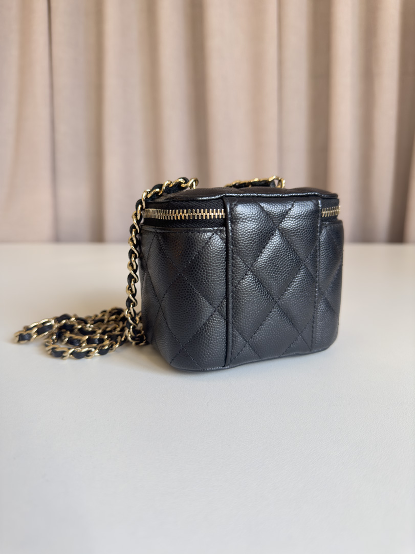 Chanel Black Vanity Bag - Afbeelding 5