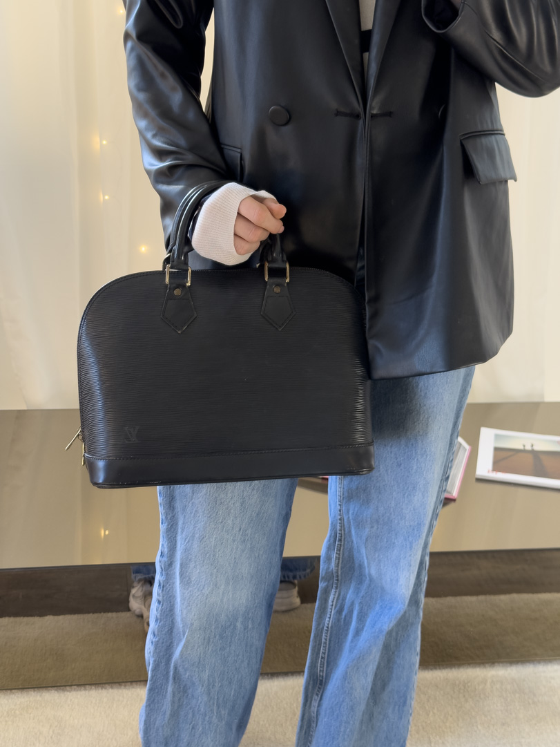 Louis Vuitton Alma PM Epi Leather - Image 11