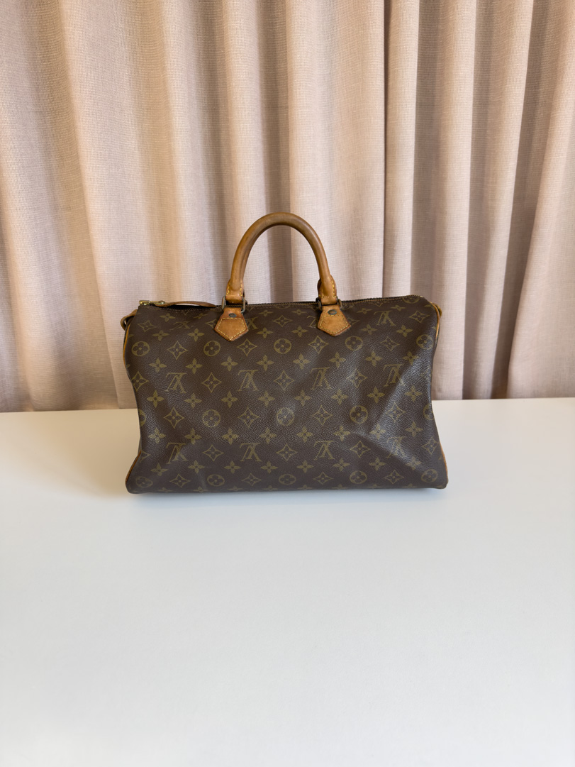 Louis Vuitton Speedy 35
