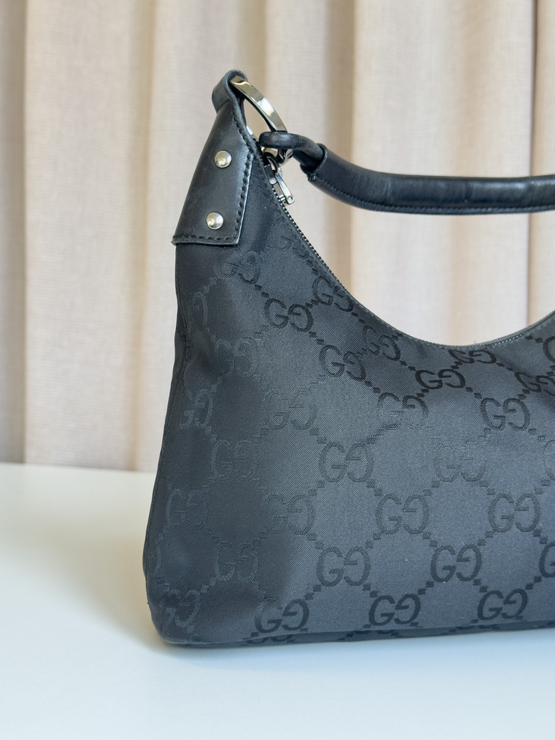 Gucci Black GG Canvas Shoulder Bag - Afbeelding 2