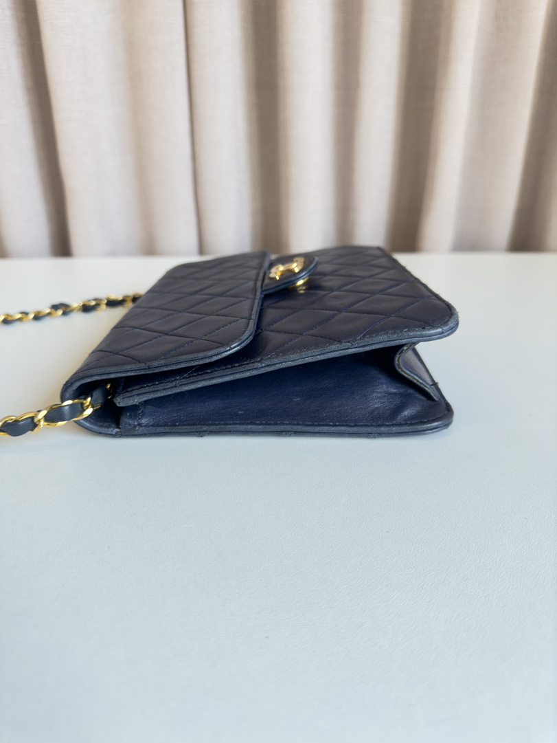 Chanel Navy Single Flap Bag - Afbeelding 8