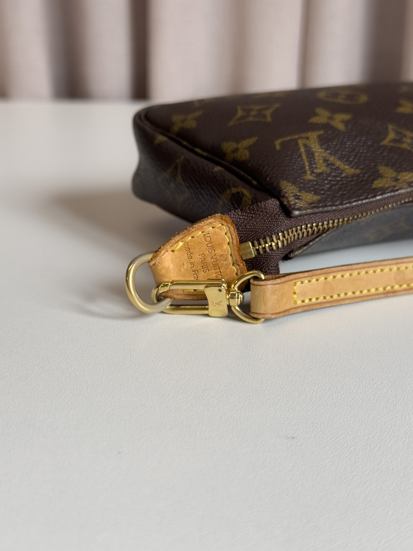 Louis Vuitton Pochette Accessoires - Image 6