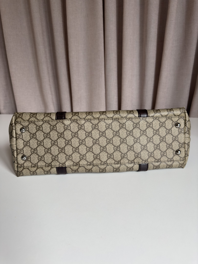 Gucci Supreme Canvas Tote - Image 5