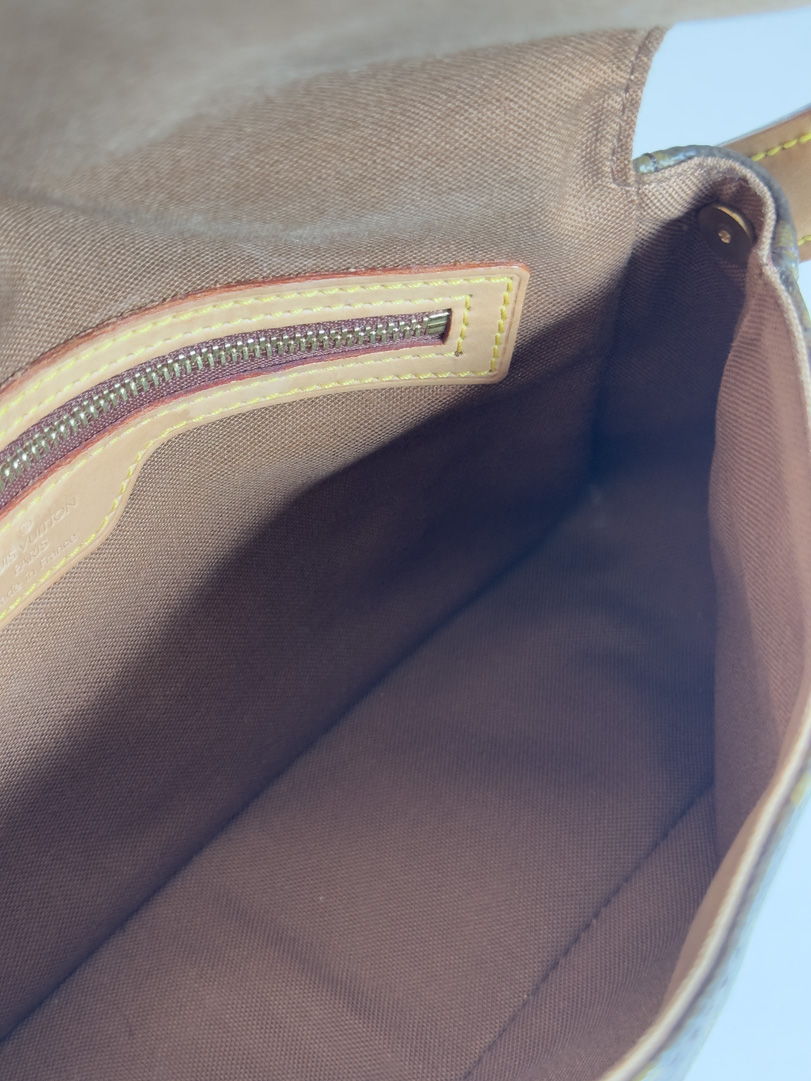 Louis Vuitton Mini Looping Bag - Afbeelding 8