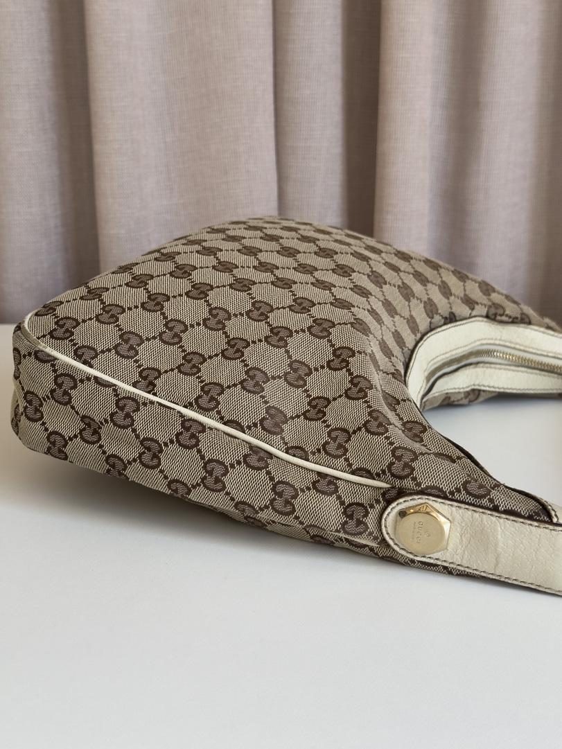 Gucci Hobo Bag - Image 4