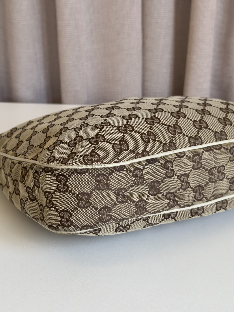 Gucci Hobo Bag - Image 6