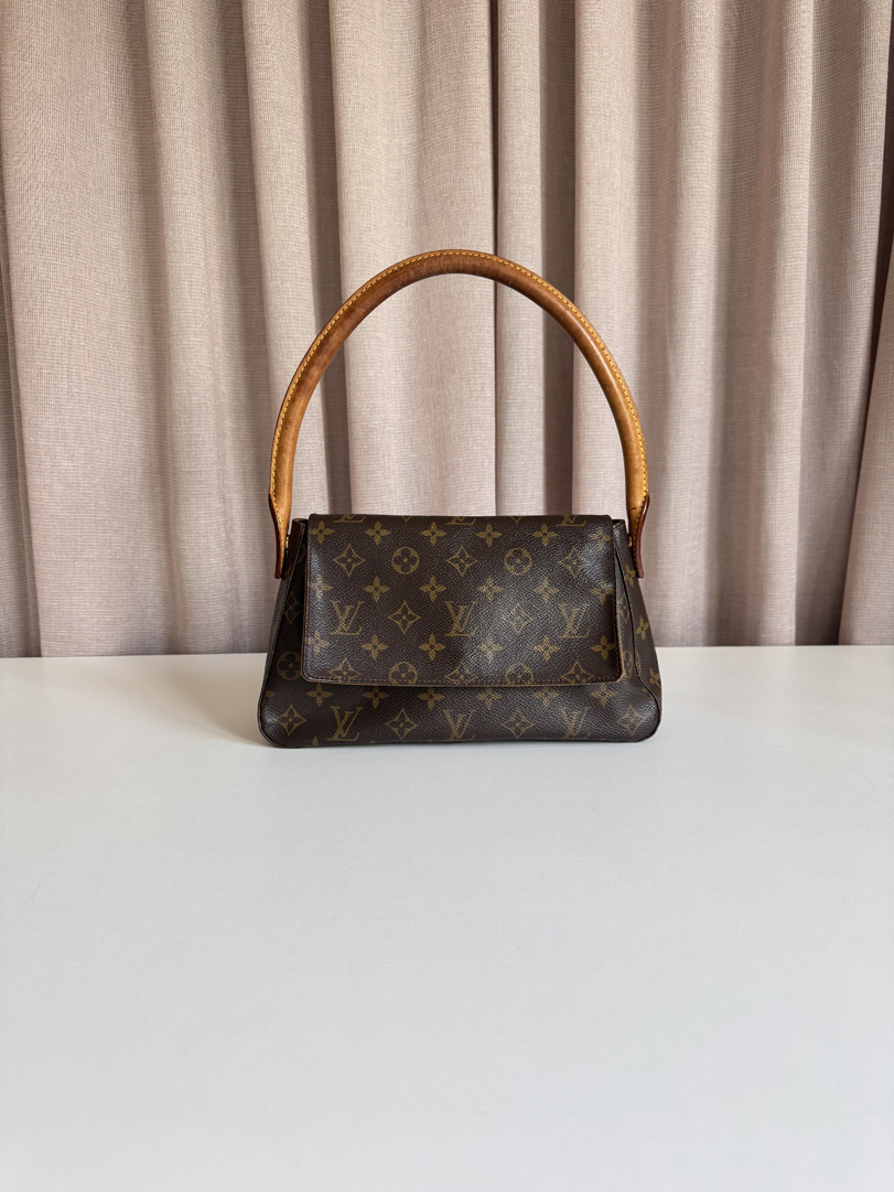 Louis Vuitton Mini Looping - Get Your Designer Bag