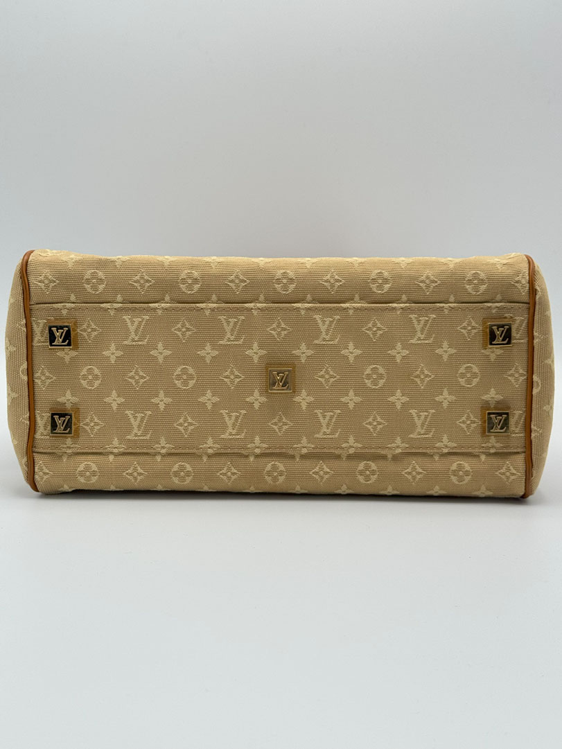 Louis Vuitton Josephine Yellow - Image 8