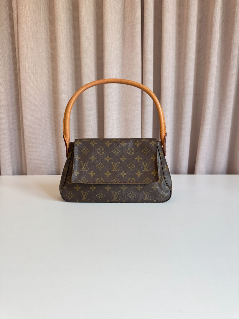 Louis Vuitton Mini Looping - Get Your Designer Bag
