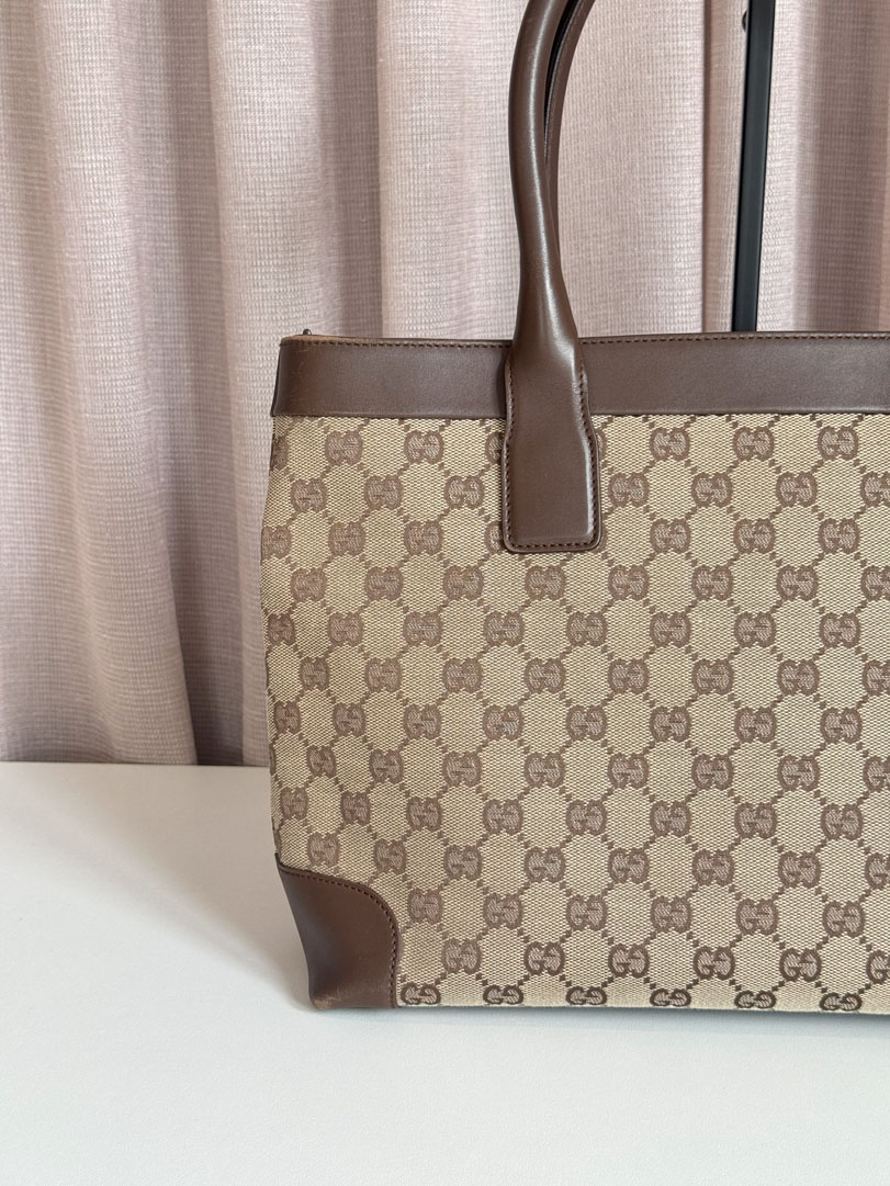 Gucci Shoulder Tote - Image 3