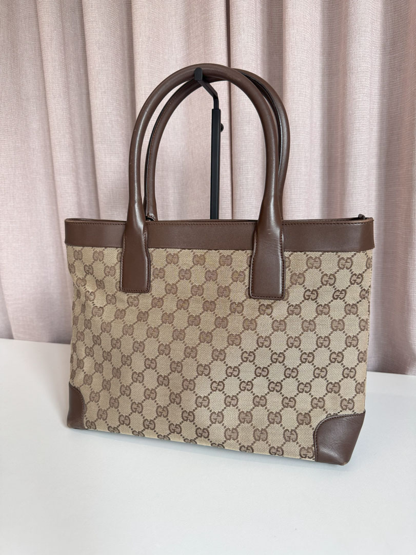 Gucci Shoulder Tote - Image 4