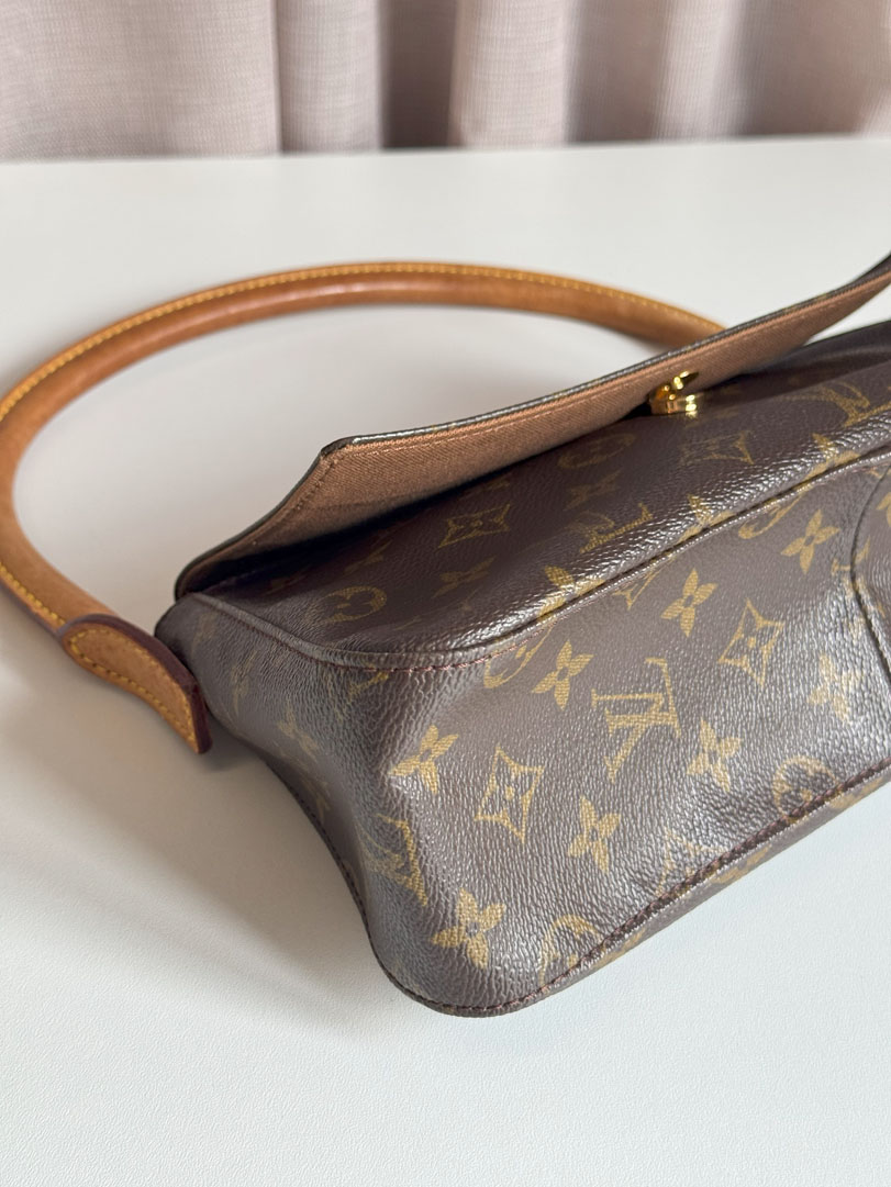 Louis Vuitton Mini Looping - Image 6