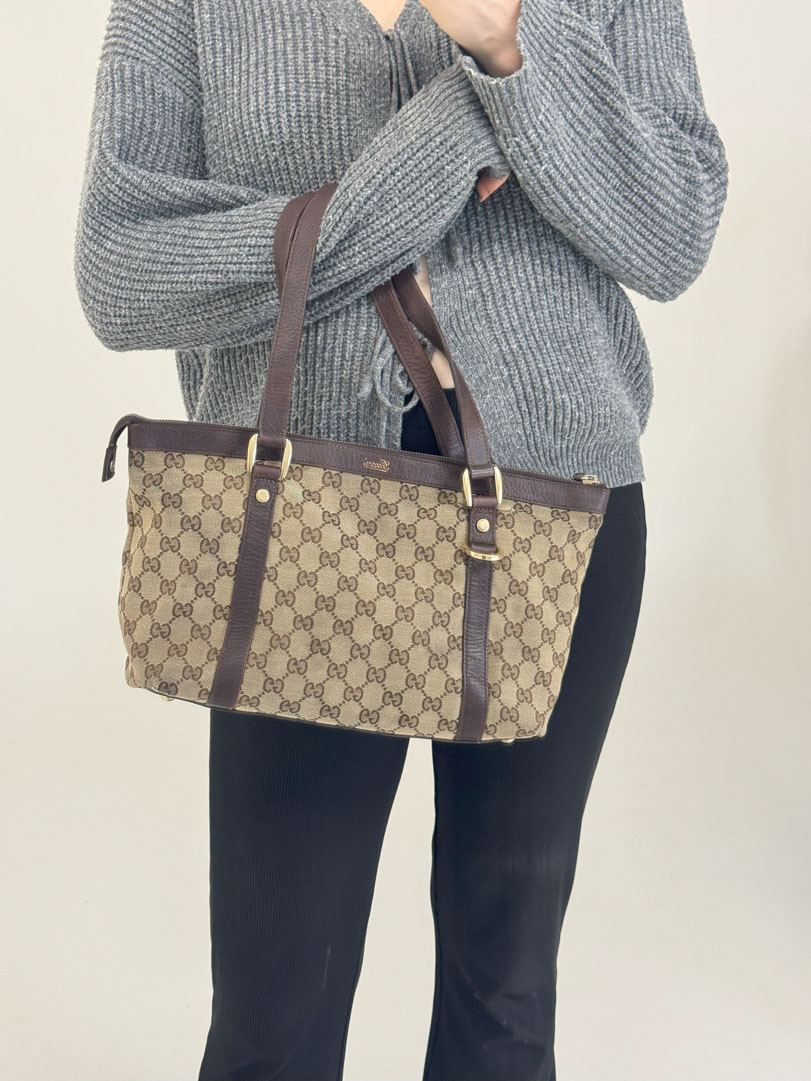 Gucci D Ring Shoulder Bag