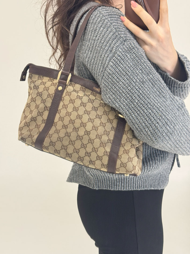 Gucci D Ring Shoulder Bag