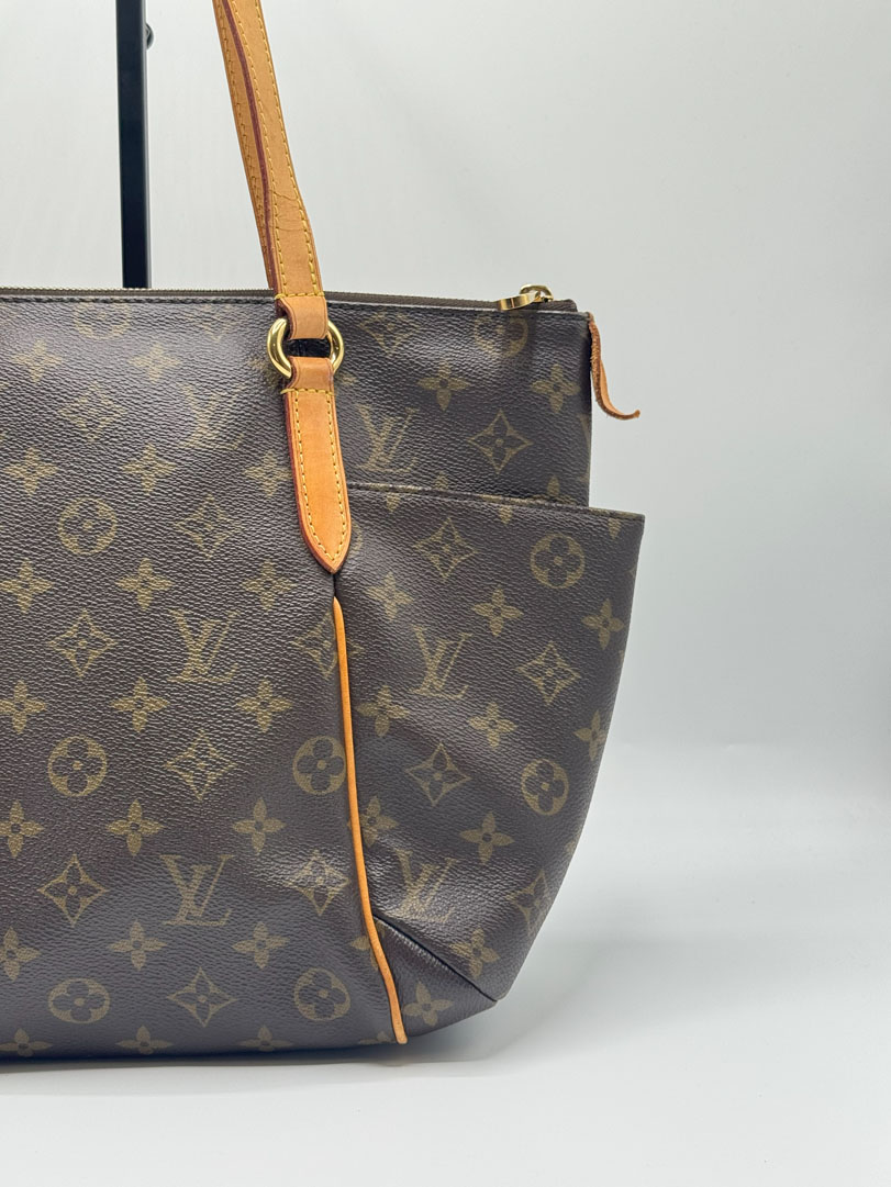 Louis Vuitton Totally PM Tote