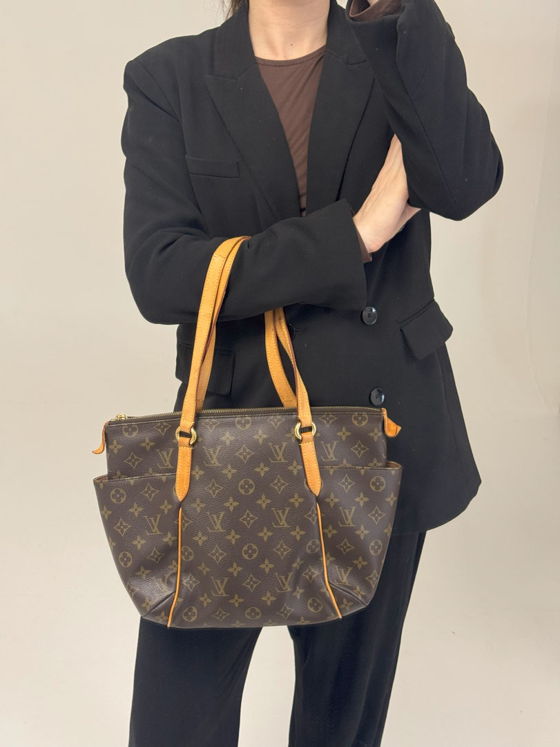 Louis Vuitton Totally PM Tote