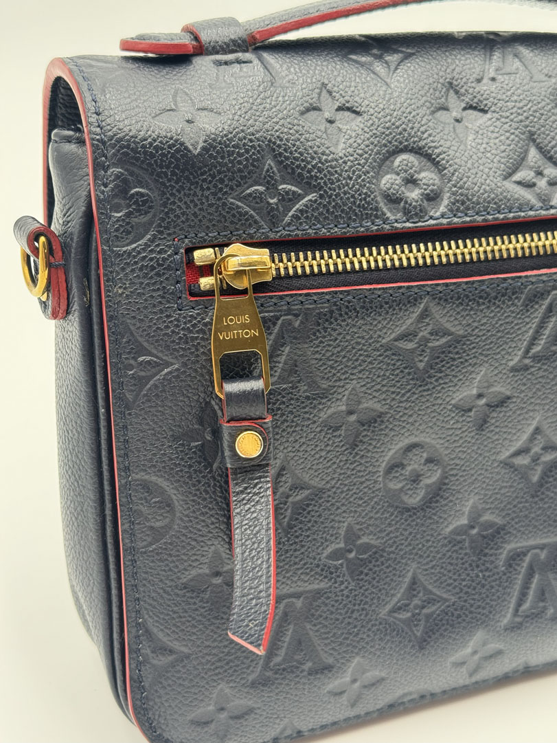 Louis Vuitton Pochette Metis Empreinte Navy
