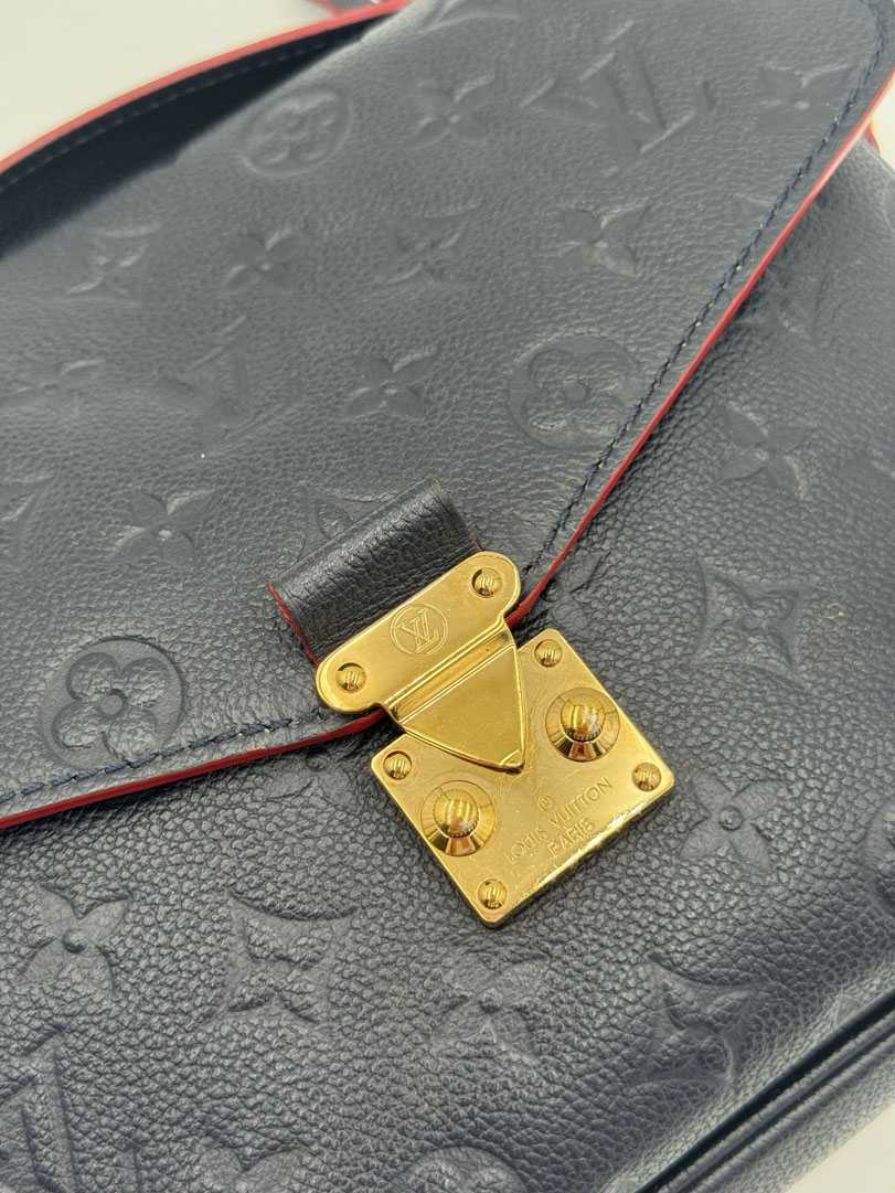 Louis Vuitton Pochette Metis Empreinte Navy