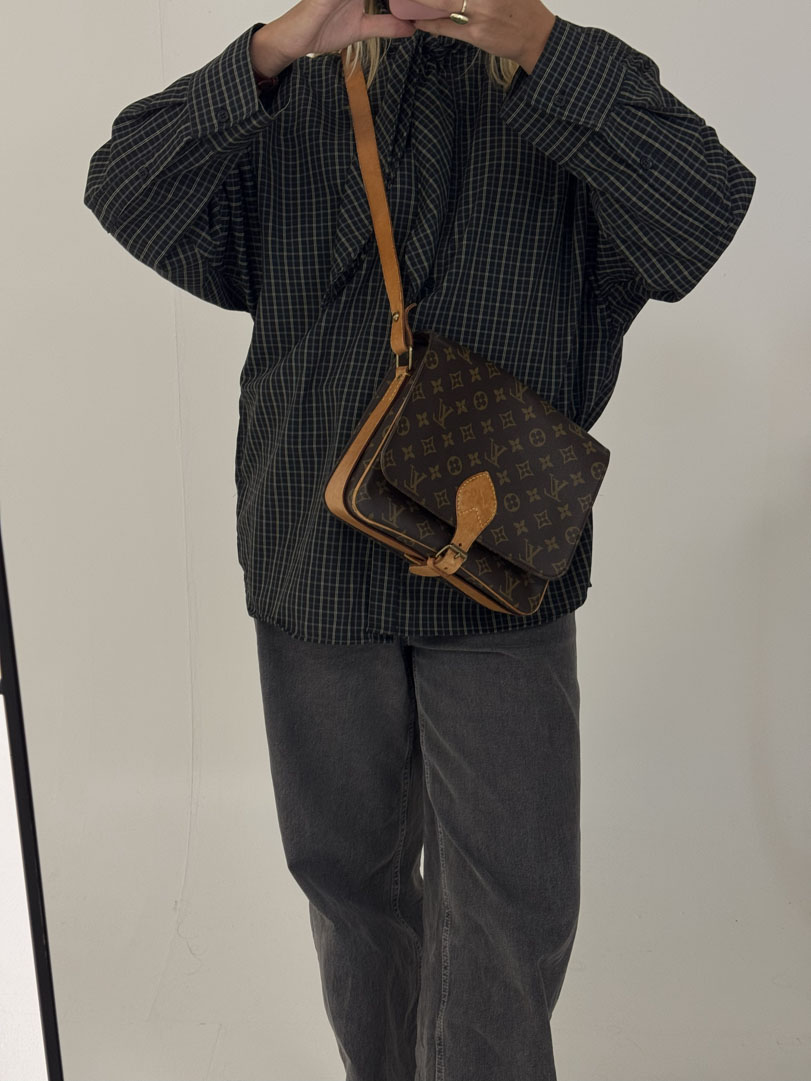 Louis Vuitton Cartouchiere GM