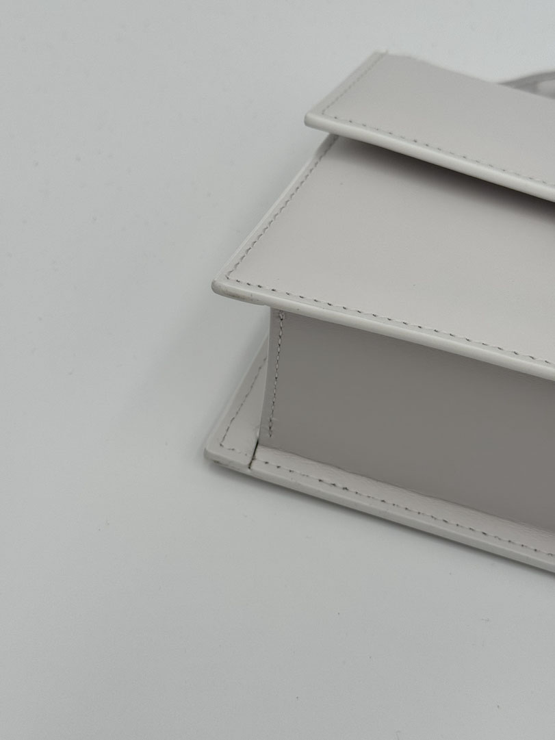 Jacquemus Le Grand Bambino