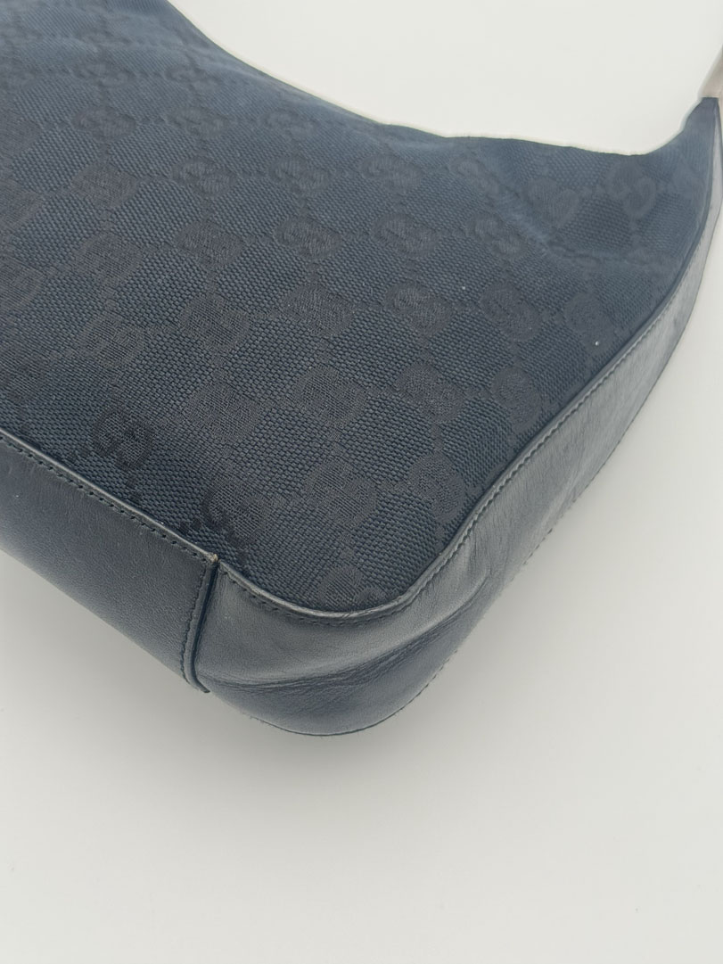 Gucci Black GG Canvas Shoulder Bag - Image 10