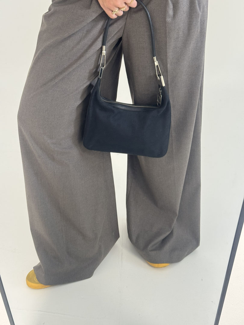 Gucci Black GG Canvas Shoulder Bag - Image 17