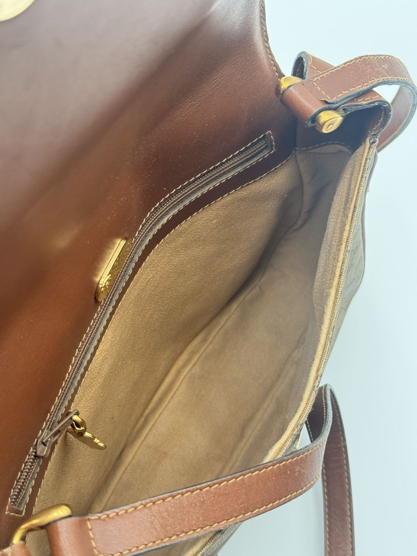 Gucci Supreme Shoulder Bag