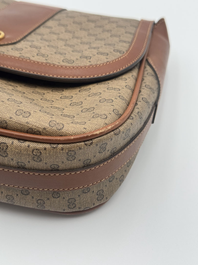 Gucci Supreme Shoulder Bag