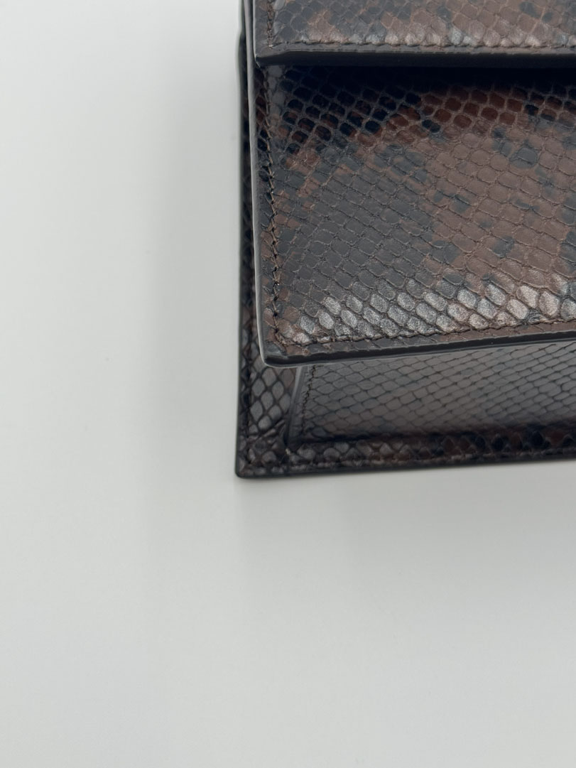 Le Grand Bambino Brown