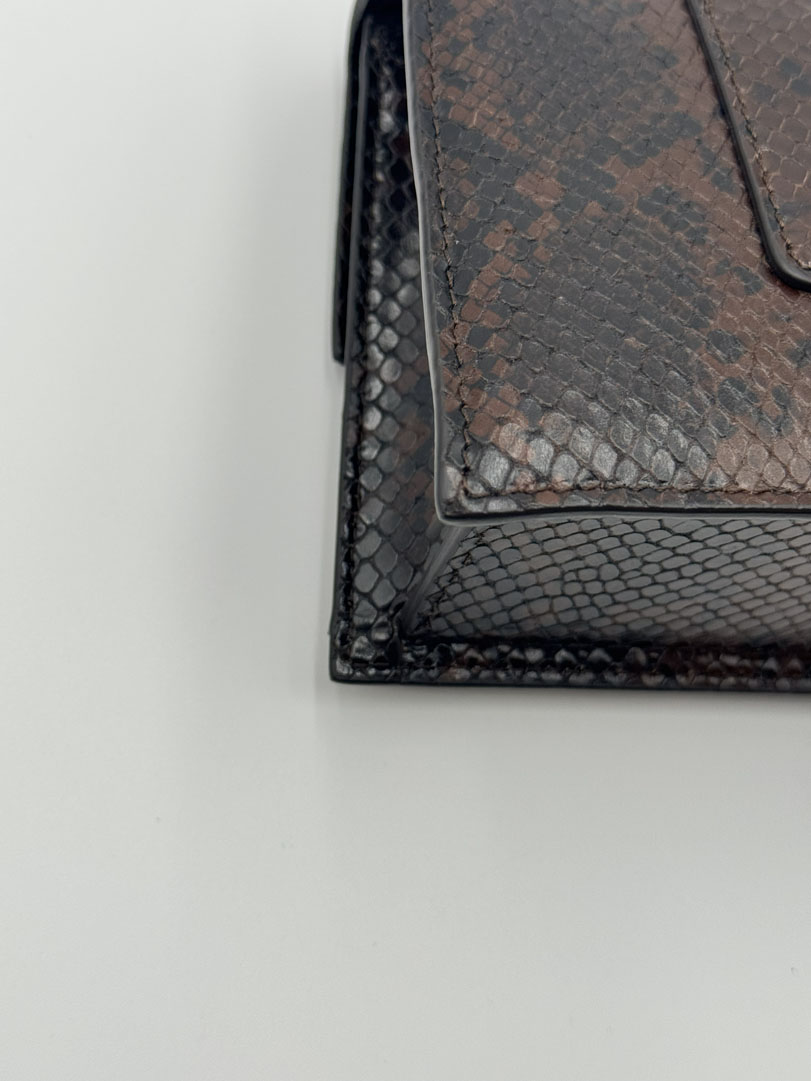 Le Grand Bambino Brown