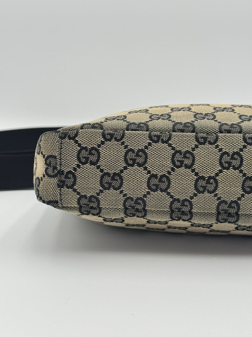 Gucci Grey GG Canvas Crossbody Bag - Afbeelding 9