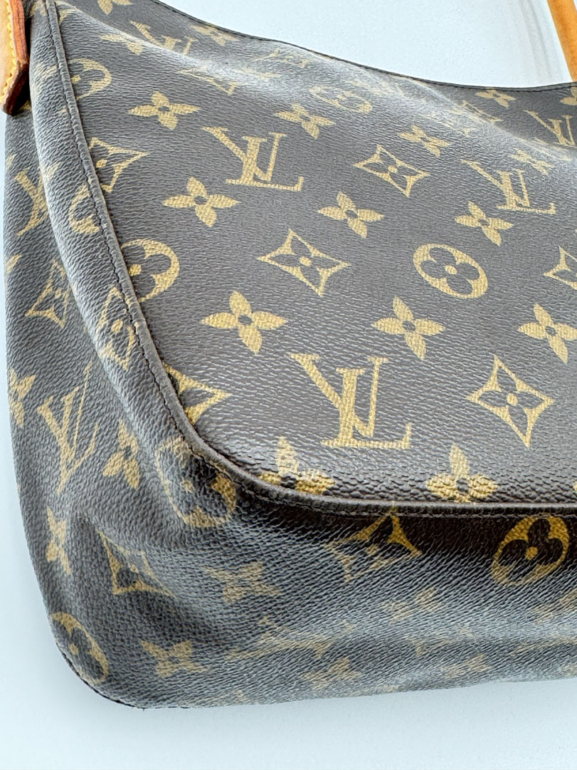 Louis Vuitton Looping PM - Image 11