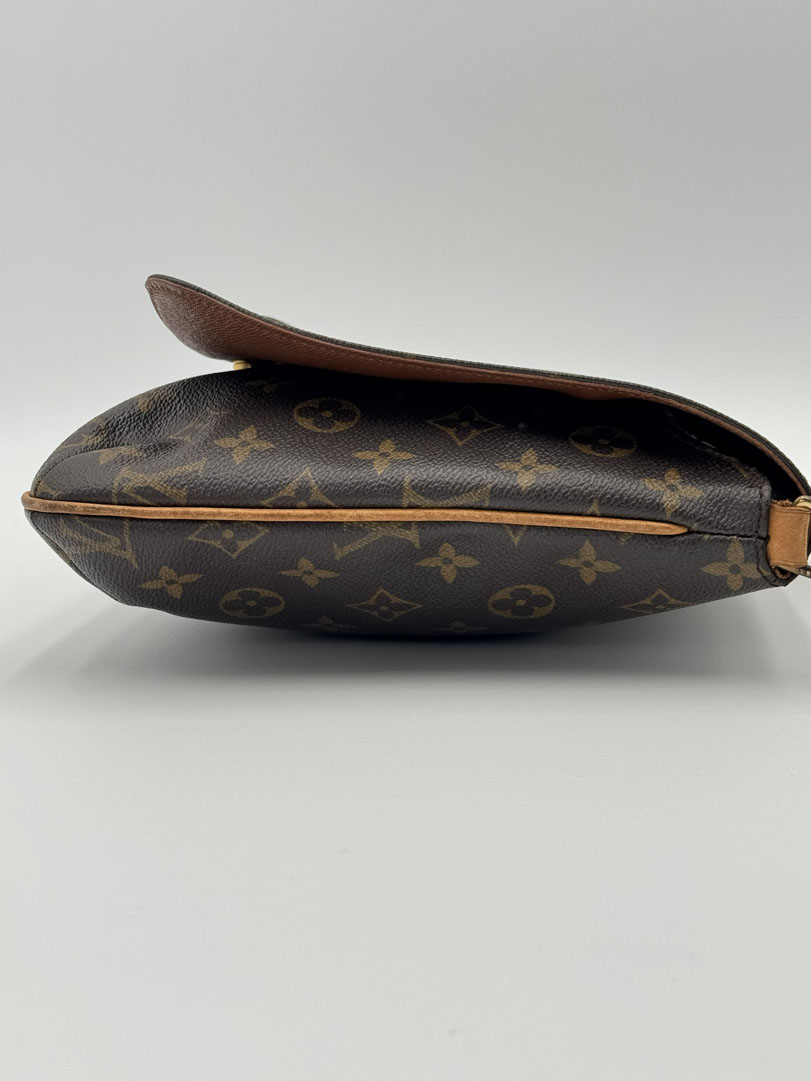 Louis Vuitton Musette Salsa - Image 8