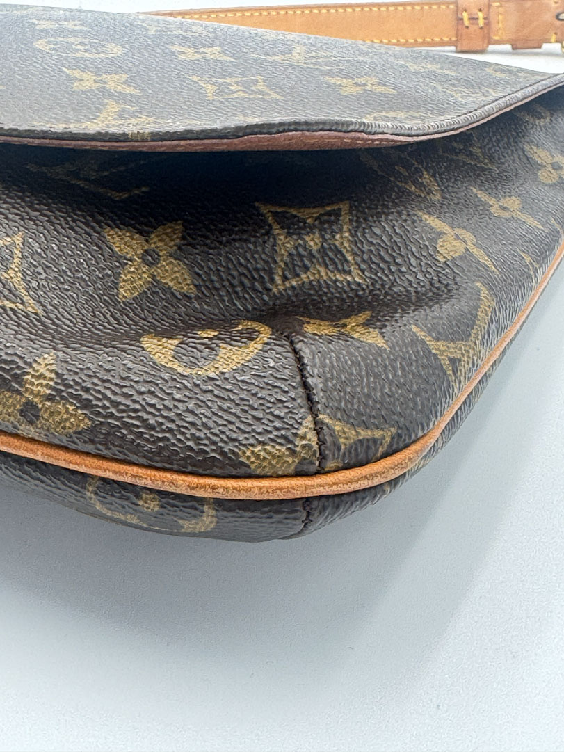 Louis Vuitton Musette Salsa - Image 10
