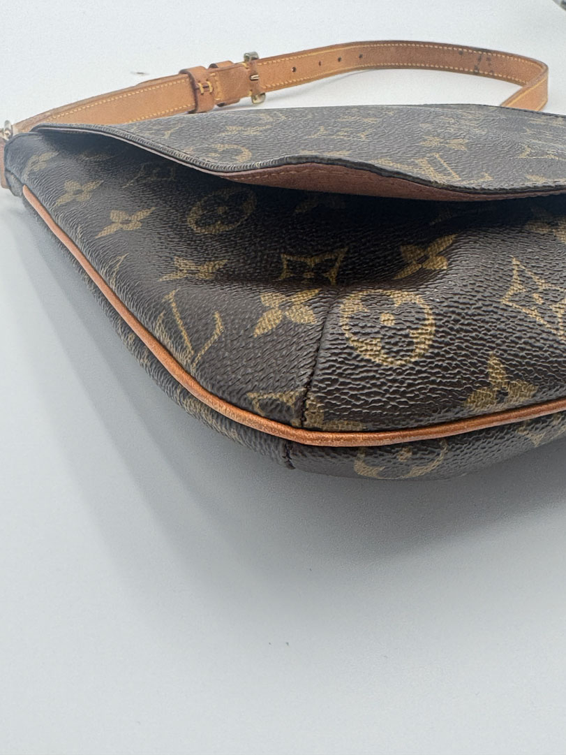 Louis Vuitton Musette Salsa - Image 9