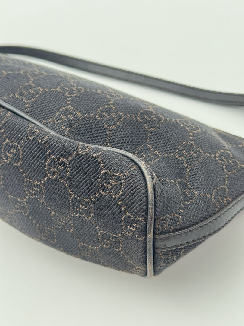 Gucci Boat Bag - Image 16