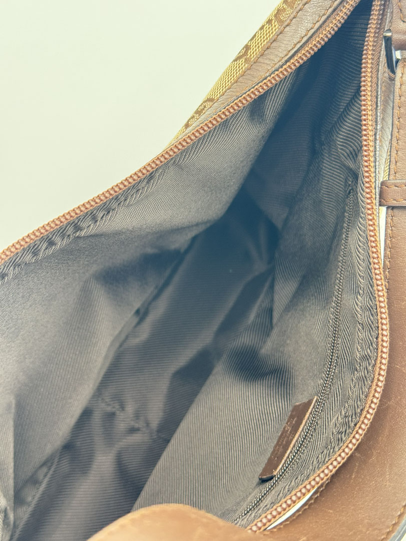 Gucci GG Canvas Shoulder Bag - Image 18