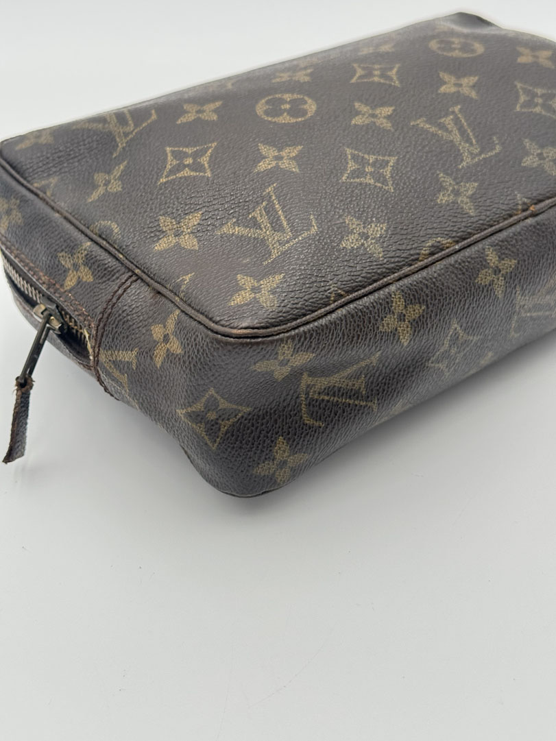 Louis Vuitton Monogram Trousse - Image 9
