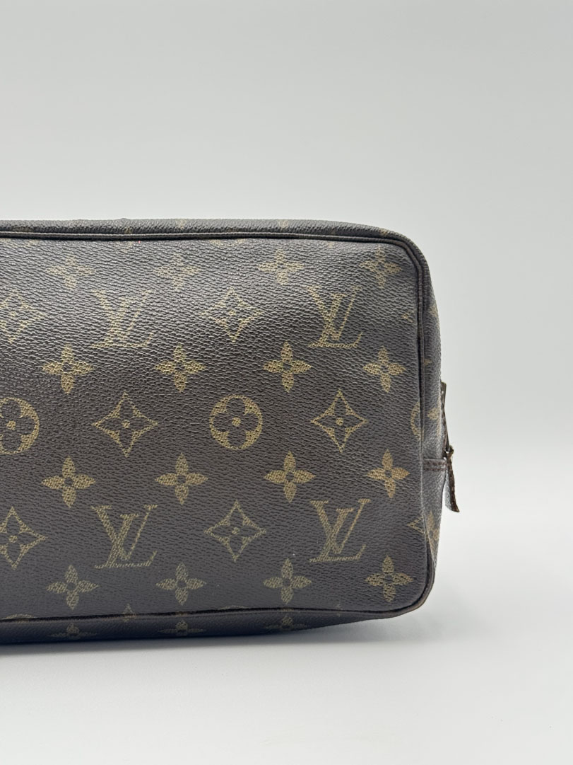 Louis Vuitton Monogram Trousse - Image 6