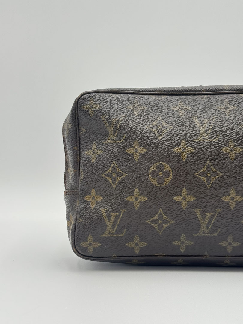 Louis Vuitton Monogram Trousse - Image 5